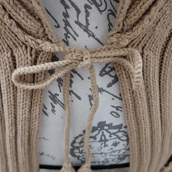 Cardigans 🤎🤎 - Picture 2 of 3